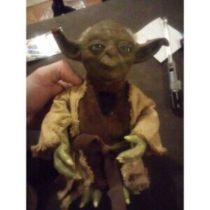 COPY - Hasbro Star Wars Revenge of the Sith 2005 interactive Yoda